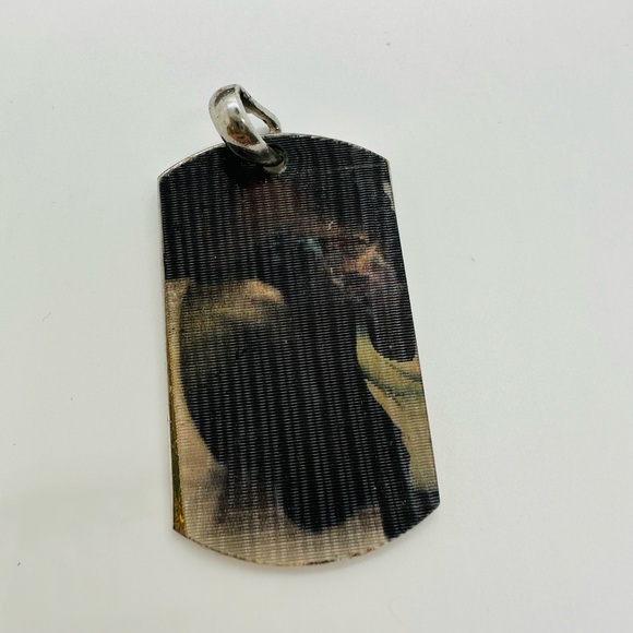 Vintage Snoop Dogg Holographic Pendant - Picture 3 of 11